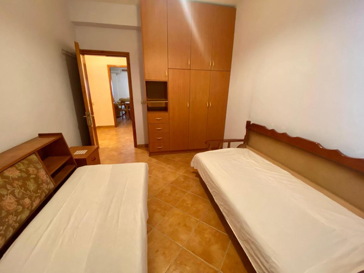 סרנדה Family Apartments מראה חיצוני תמונה